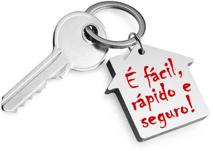 Imagem de chave com chaveiro prateado em forma de casa, com texto em vermelho